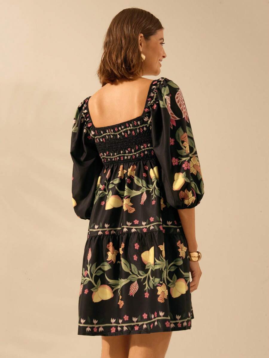 Vestido Curto Preto Floral