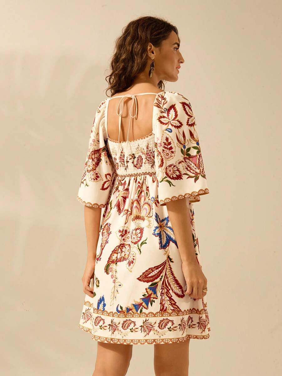 Vestido Curto Vintage Tropical