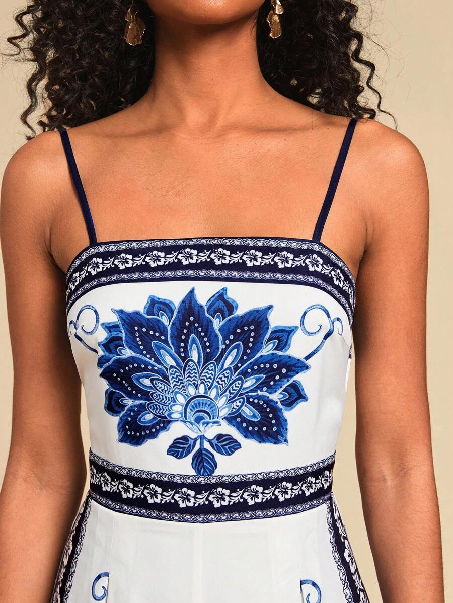 Macacão Azul Floral