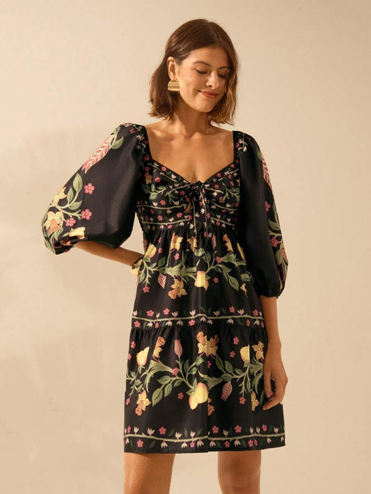Vestido Curto Preto Floral